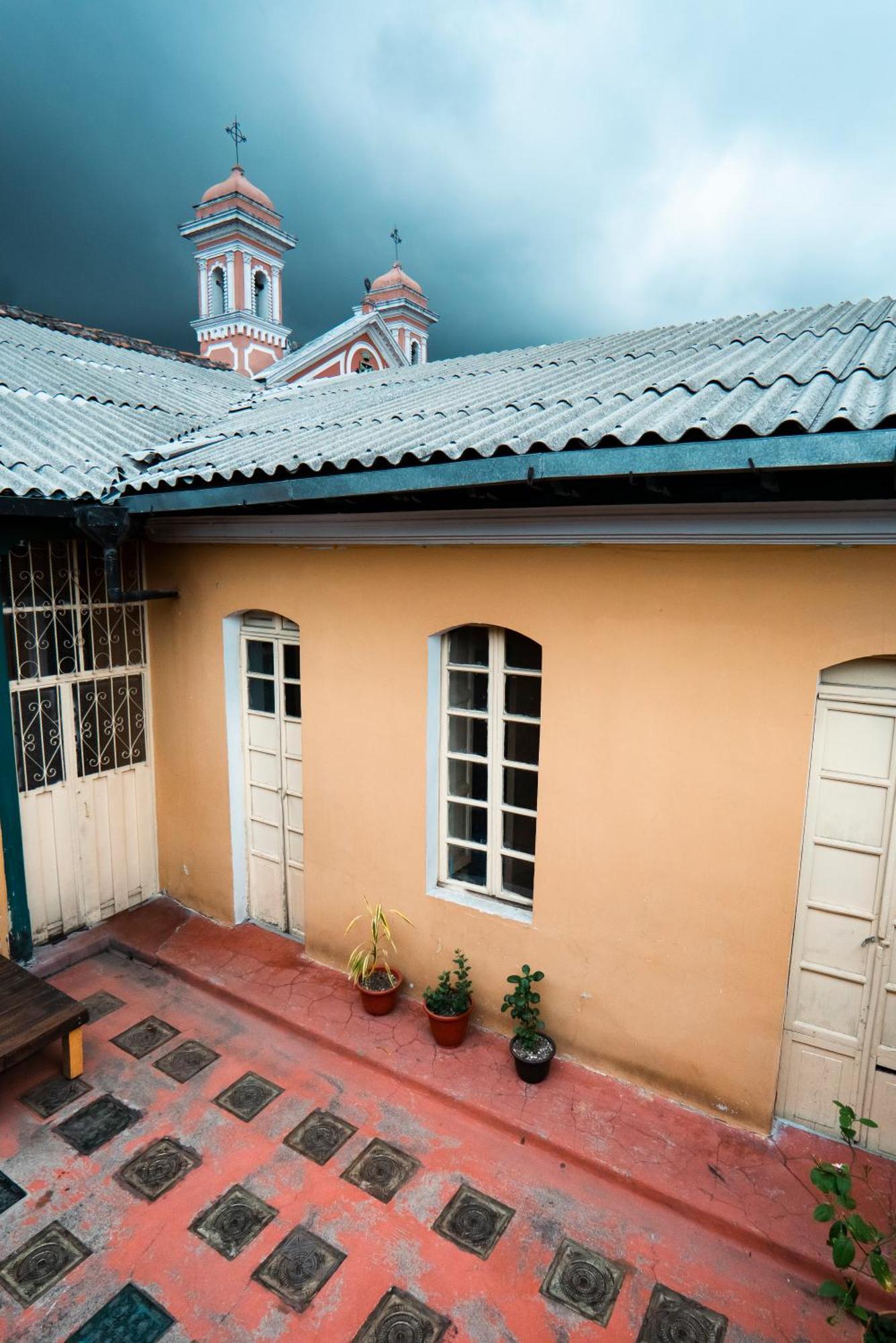 Basshaus Huamboya Exterior foto